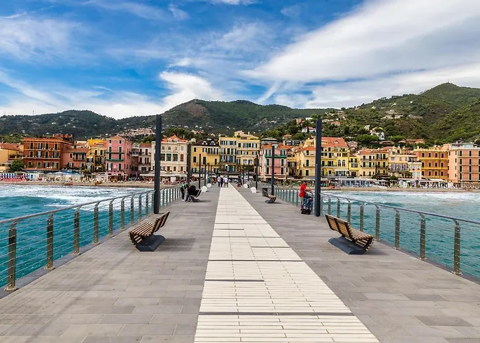 Hanbury With Swimming Pool And Parking In 酒店