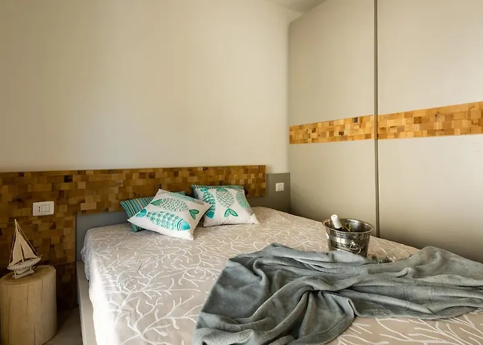 Ξενοδοχείο Hanbury With Swimming Pool And Parking In *